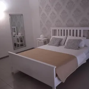 residenza-locatelli.hotelinveneto.com/